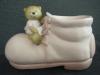 Picture 3:Baby schoentje met beer